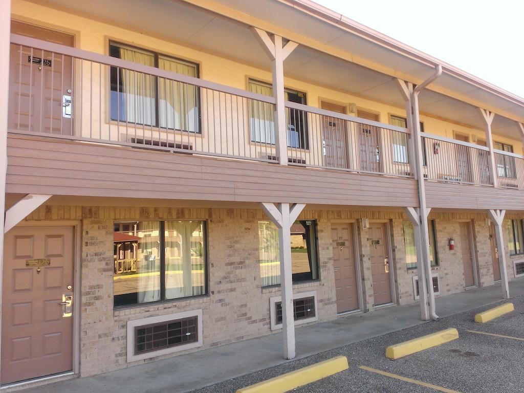Countryside Inn Malakoff Exterior foto
